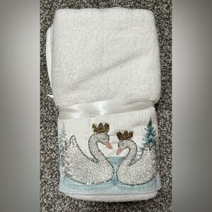 Tinsel and Fir White Swan Embroidered Hand Towel Set of 2
